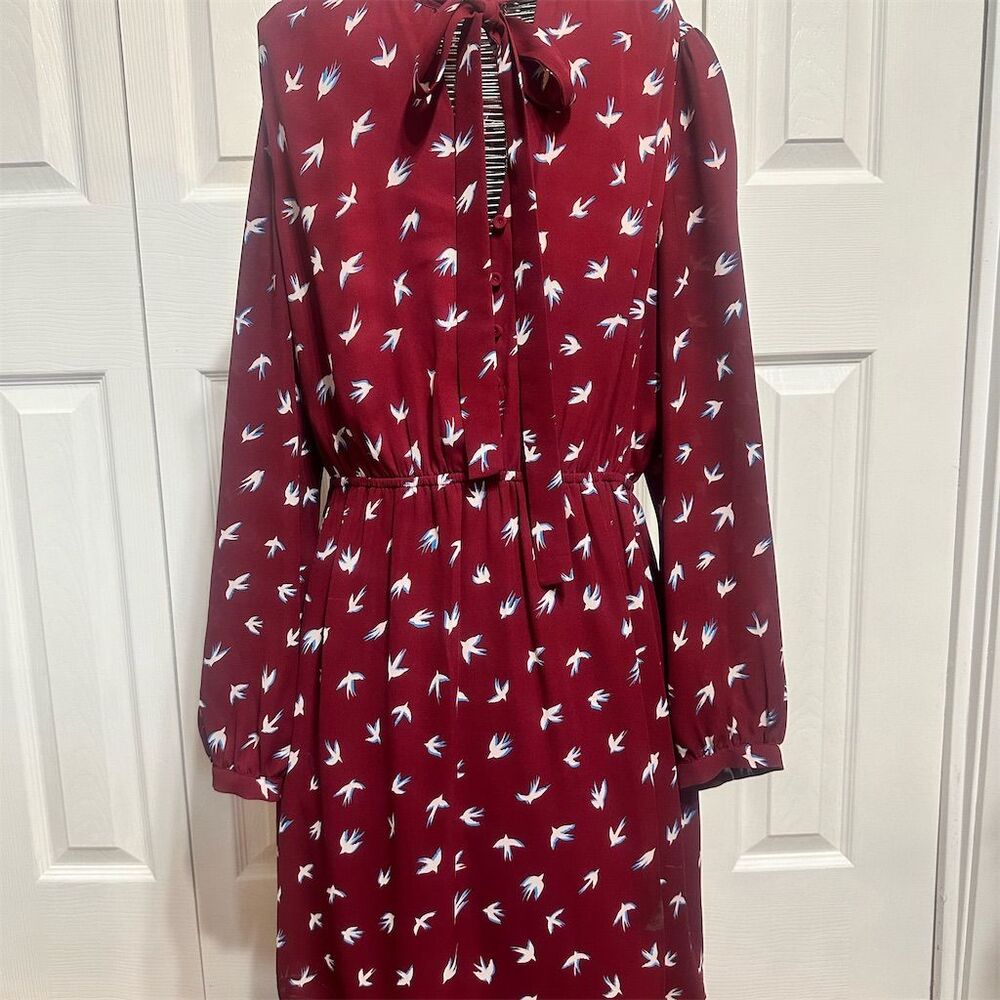 DR2 Women's M Red Bird Print Button-Down Short Dress Long Sleeve
